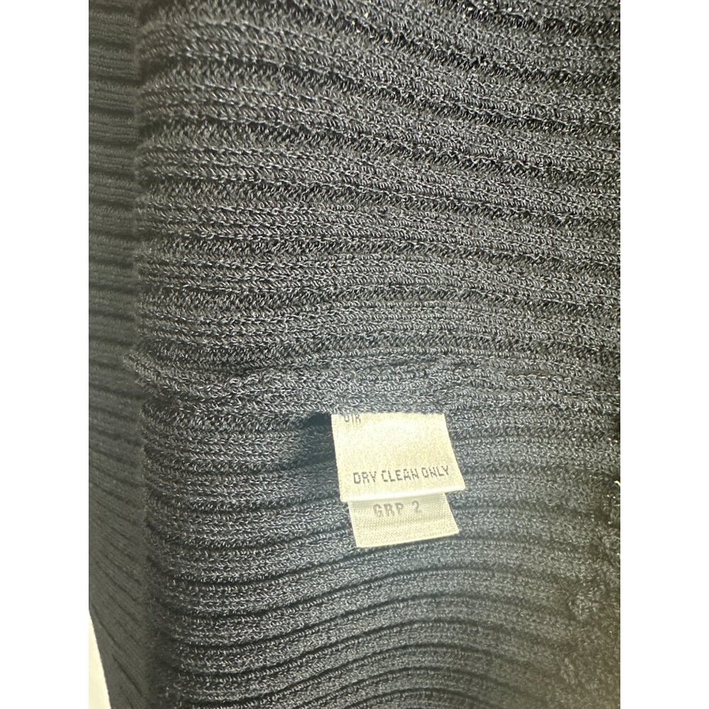 St.John, Ribbed Tank w/ Ruffled Hem - Picture 9 of 10